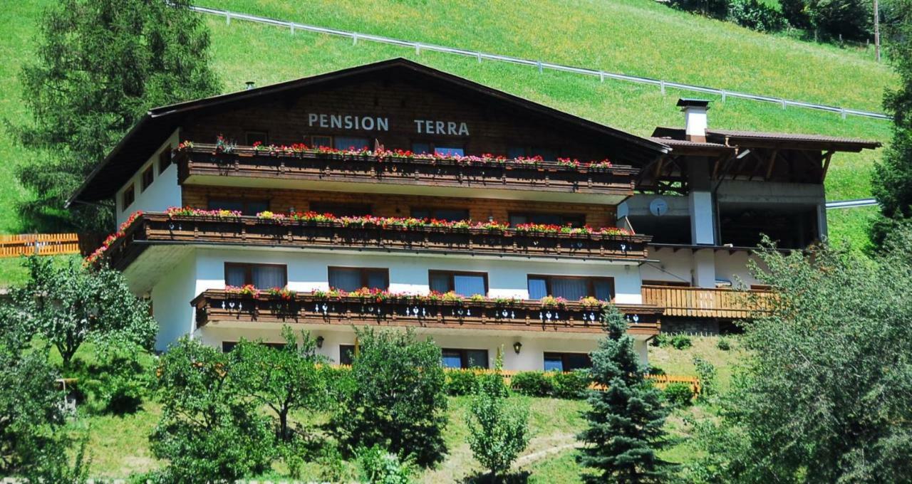 Pension Terra Нойштіфт-ім-Штубайталь Екстер'єр фото